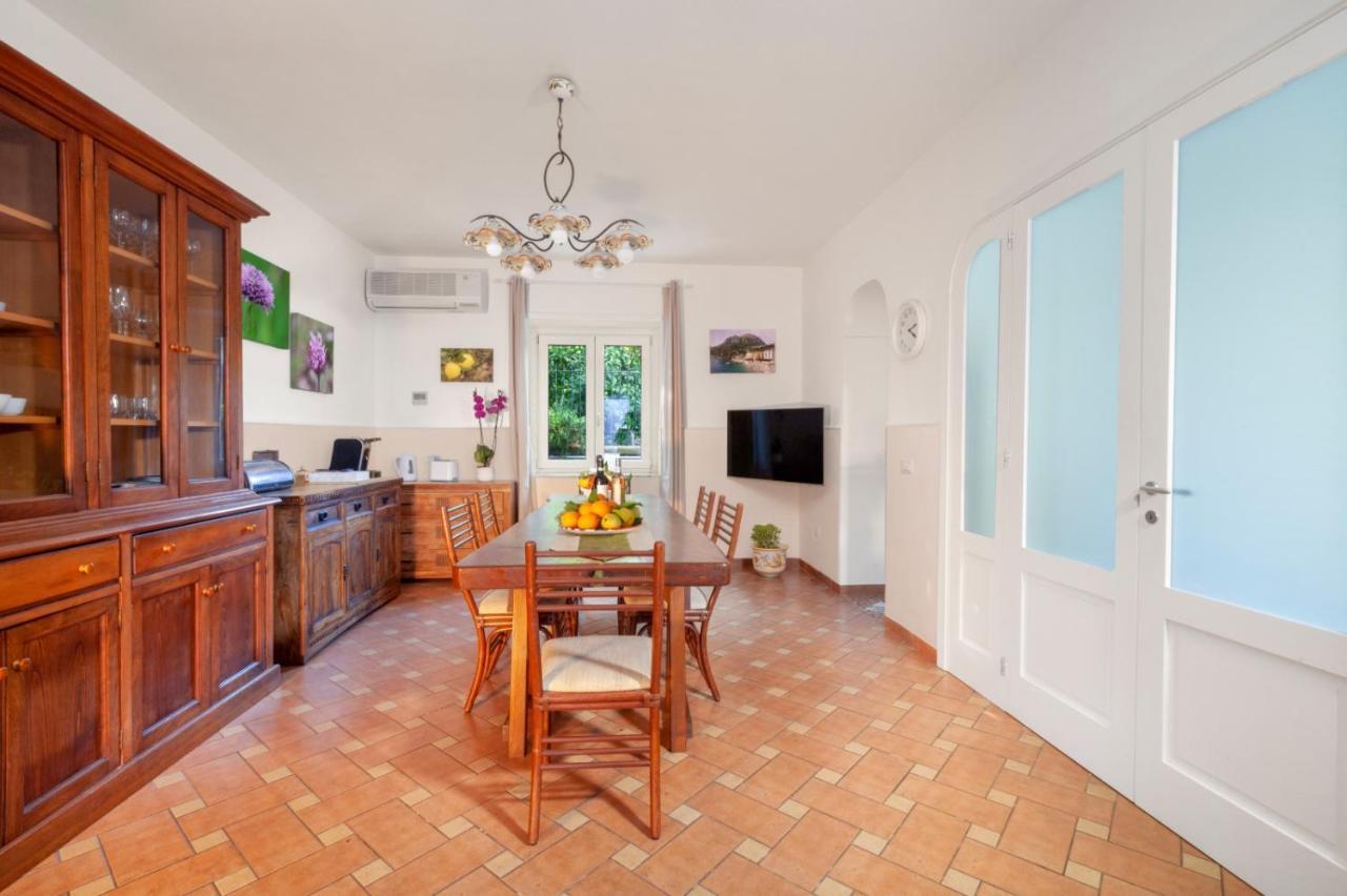 Casa Sorrento, Immerso Nel Verde A Pochi Passi Dal Centro エクステリア 写真