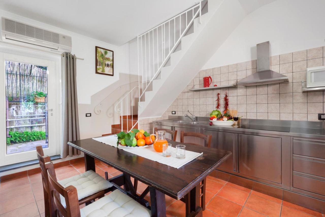 Casa Sorrento, Immerso Nel Verde A Pochi Passi Dal Centro エクステリア 写真